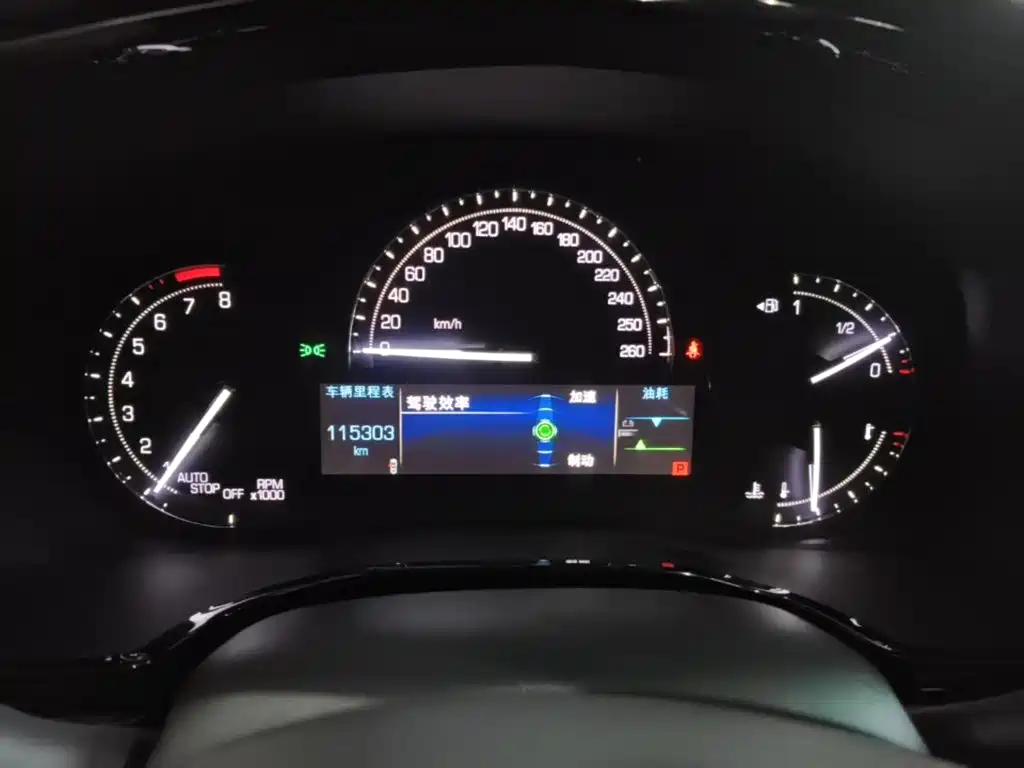 Cadillac XT5 2017 2016 25T Luxury Model