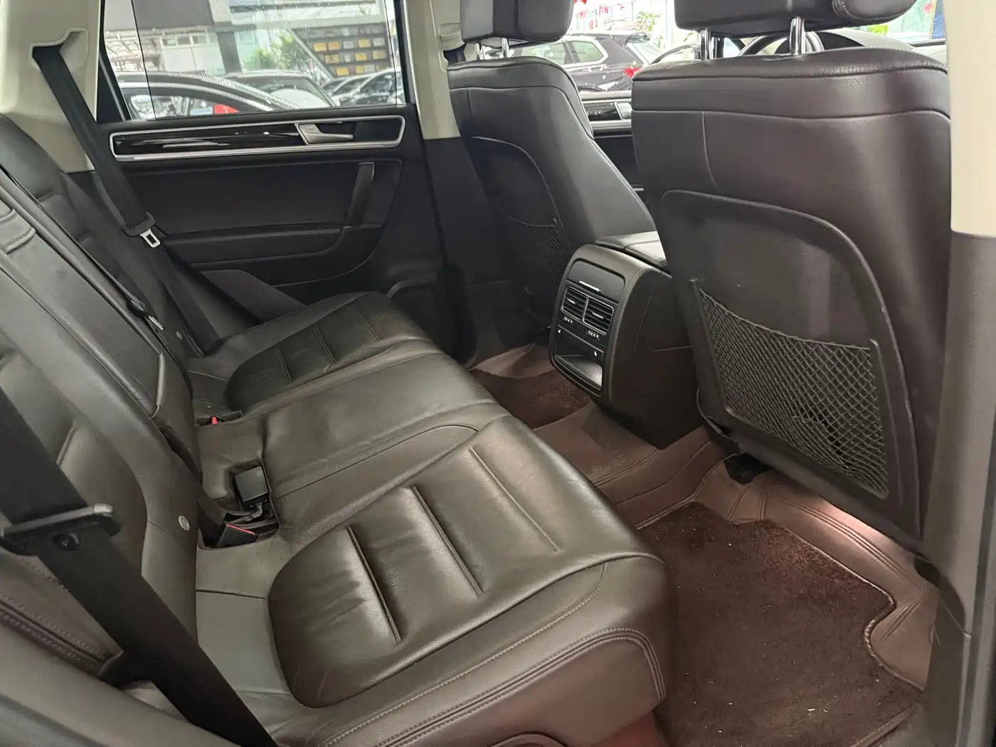 Volkswagen Touareg 2017 3.0TSI Mountain Master Edition фото 13