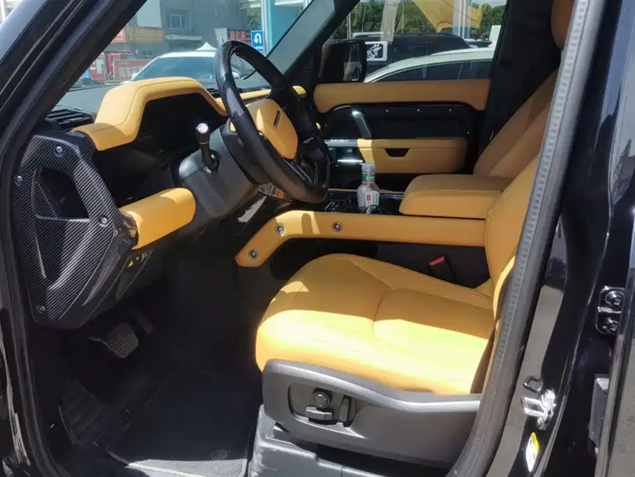 Land Rover Defender 2025 110 3.0T P400 X-Dynamic SE фото 9