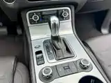Фото 9 - Volkswagen Touareg