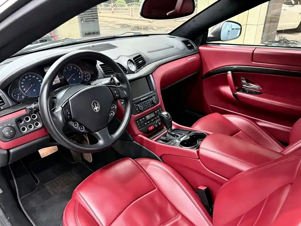 Maserati GranTurismo 2012 2007 4.2L Standard