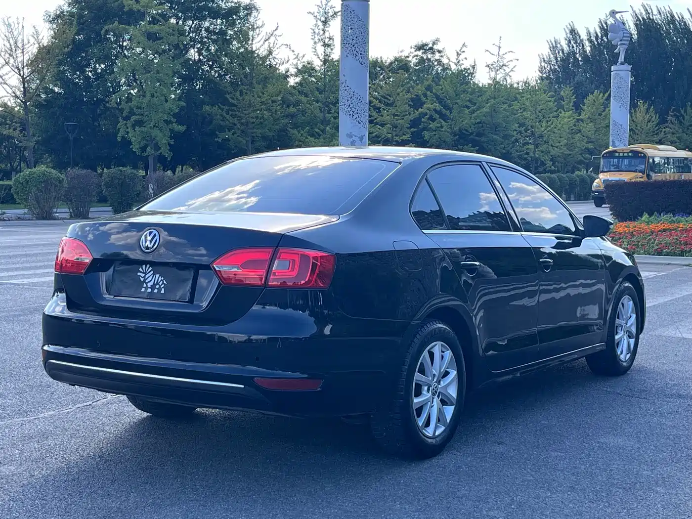 Volkswagen Sagitar 2014 1.6L Automatic Comfort фото 9
