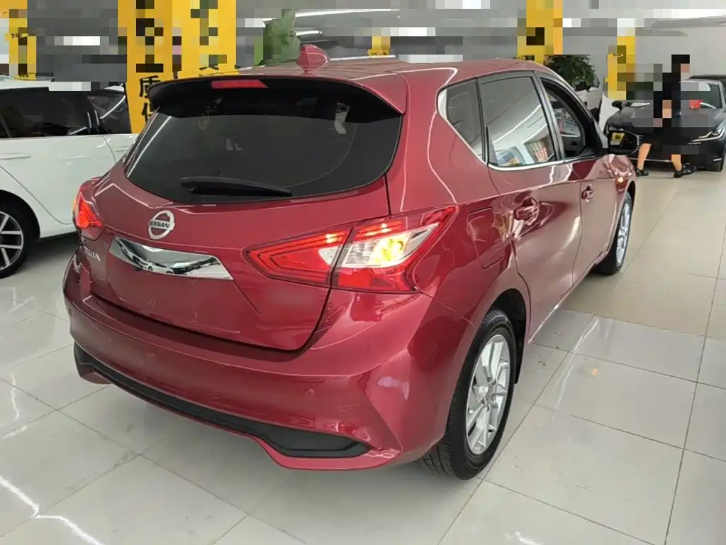 Nissan Tiida 2022 2021 1.6L CVT Cool Edition