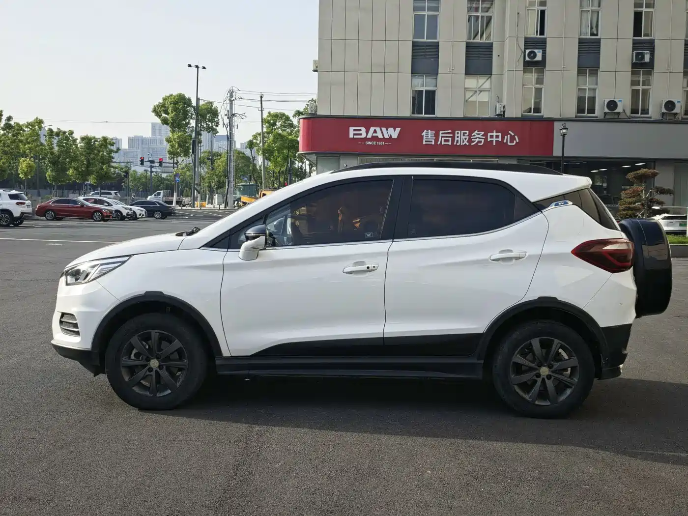 BYD Yuan New Energy 2019 EV360 Smart Connect Premium Edition фото 3