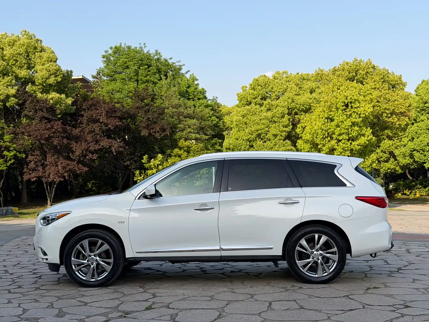 Infiniti JX 2013 JX35 AWD All-Round Edition фото 11