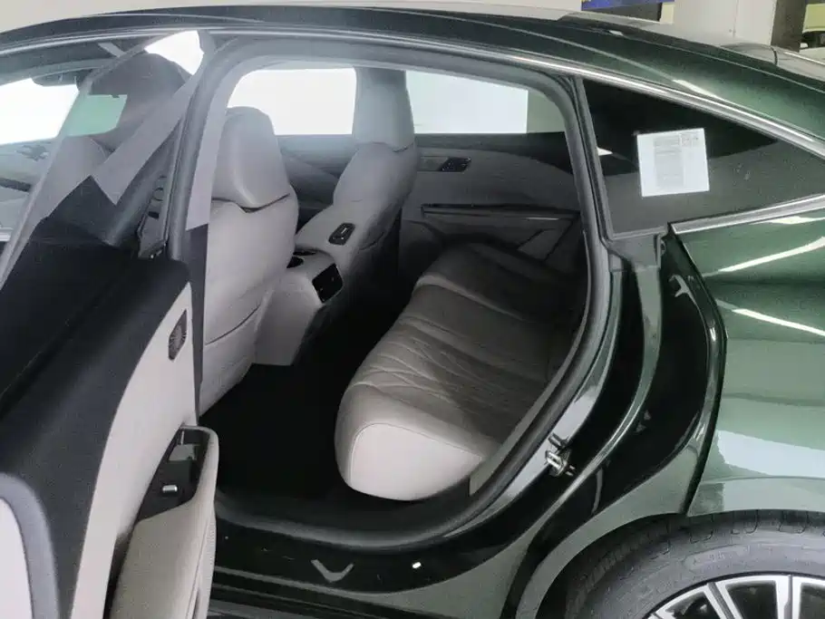 Geely Galaxy Galaxy Xingyao 8 2025 2025 130km EM-P Starship Edition