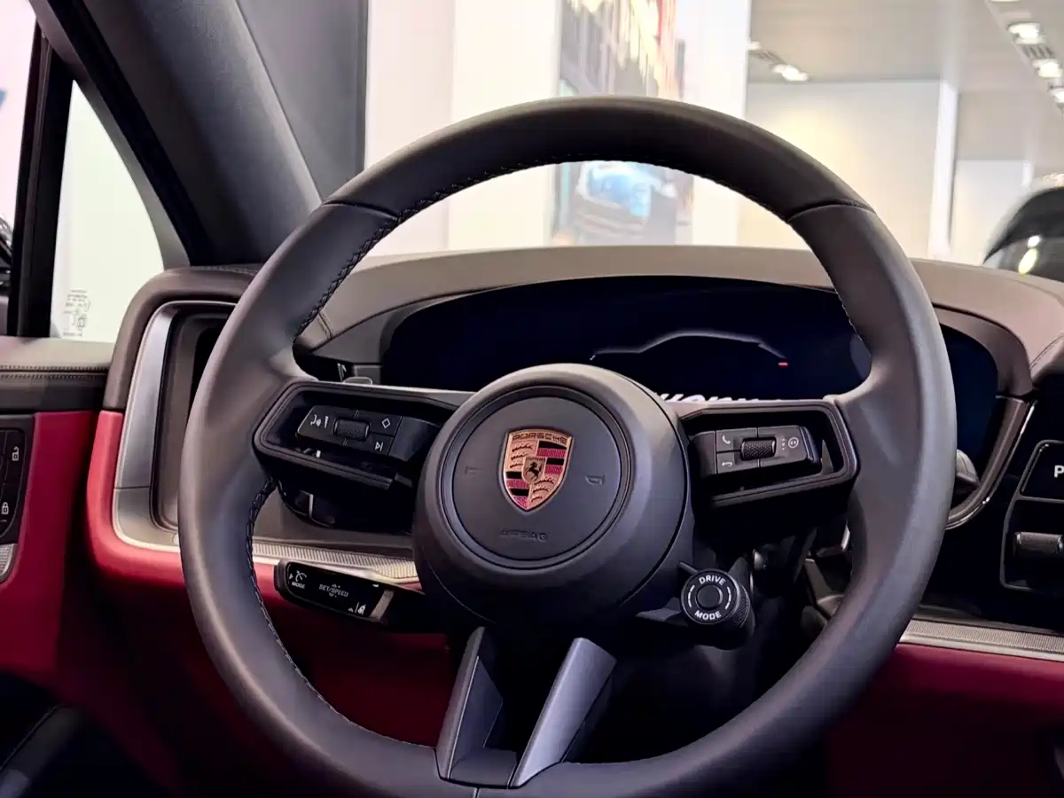 Porsche Cayenne 2025 Cayenne 3.0T Dream Chaser Edition фото 4