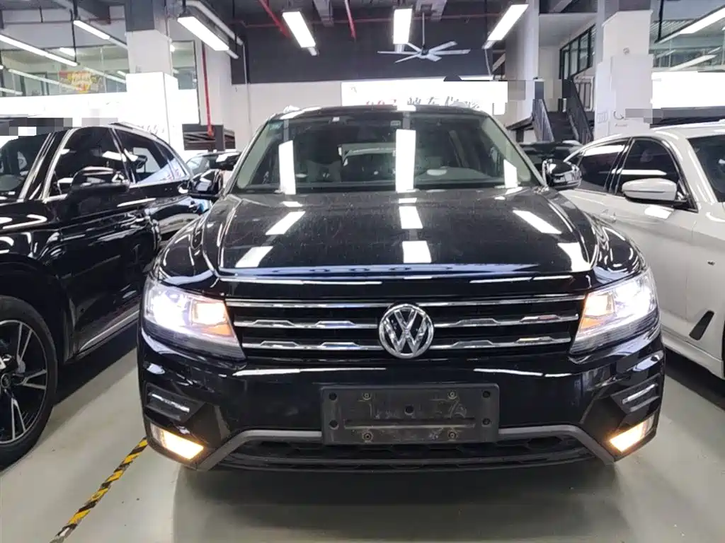 Volkswagen Tiguan L 2020 330TSI Auto 2WD Panorama Comfort China VI фото 3
