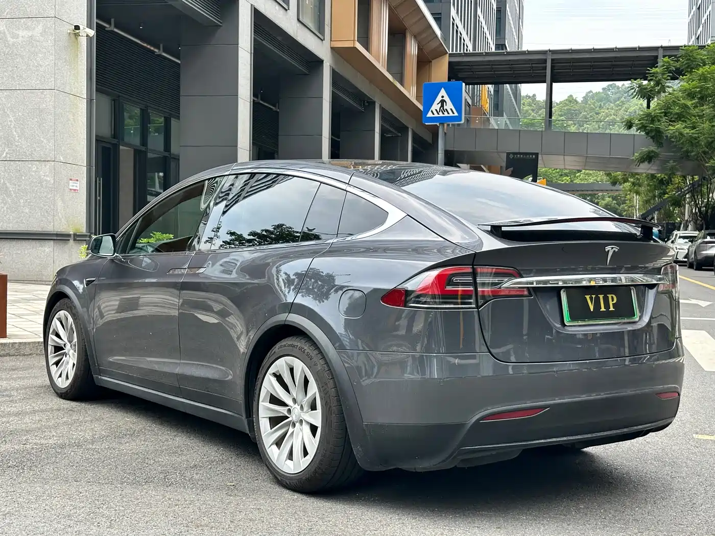 Фото 6 - Tesla Model X