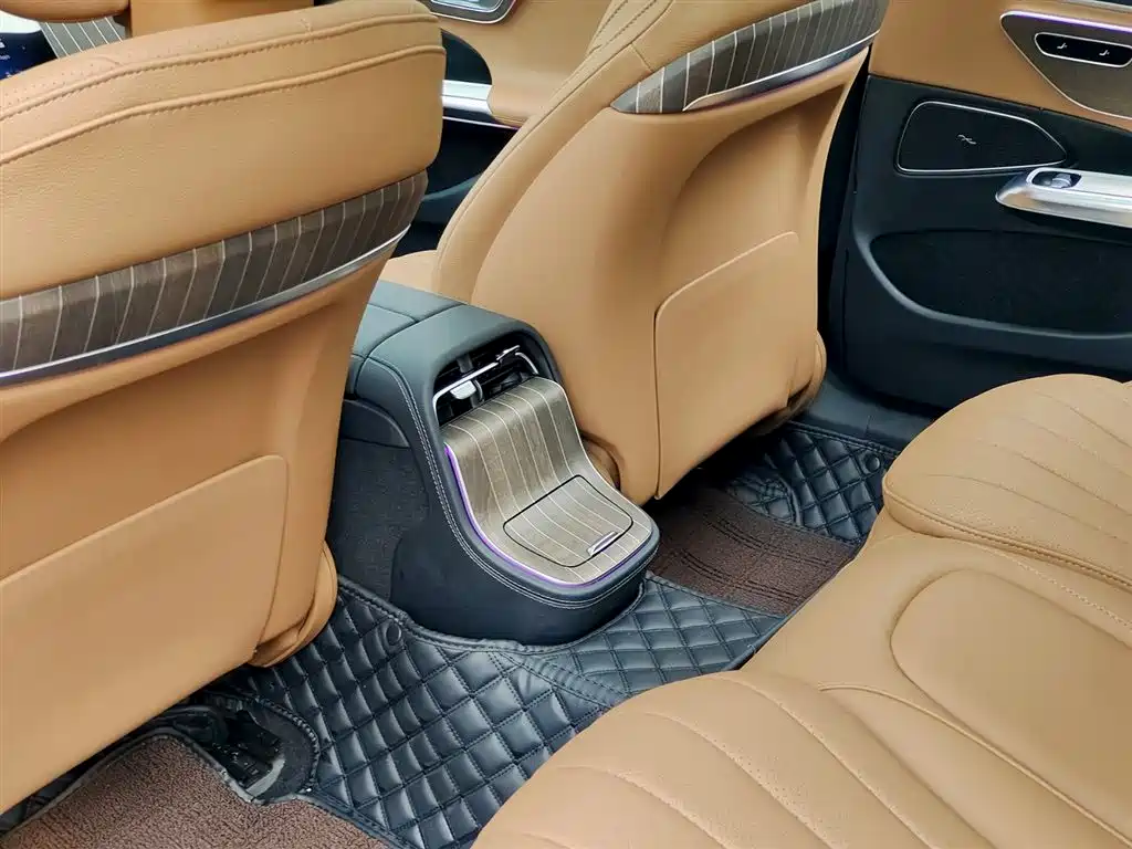 Mercedes-Benz E-Class 2024 E 300 L Fashion фото 9