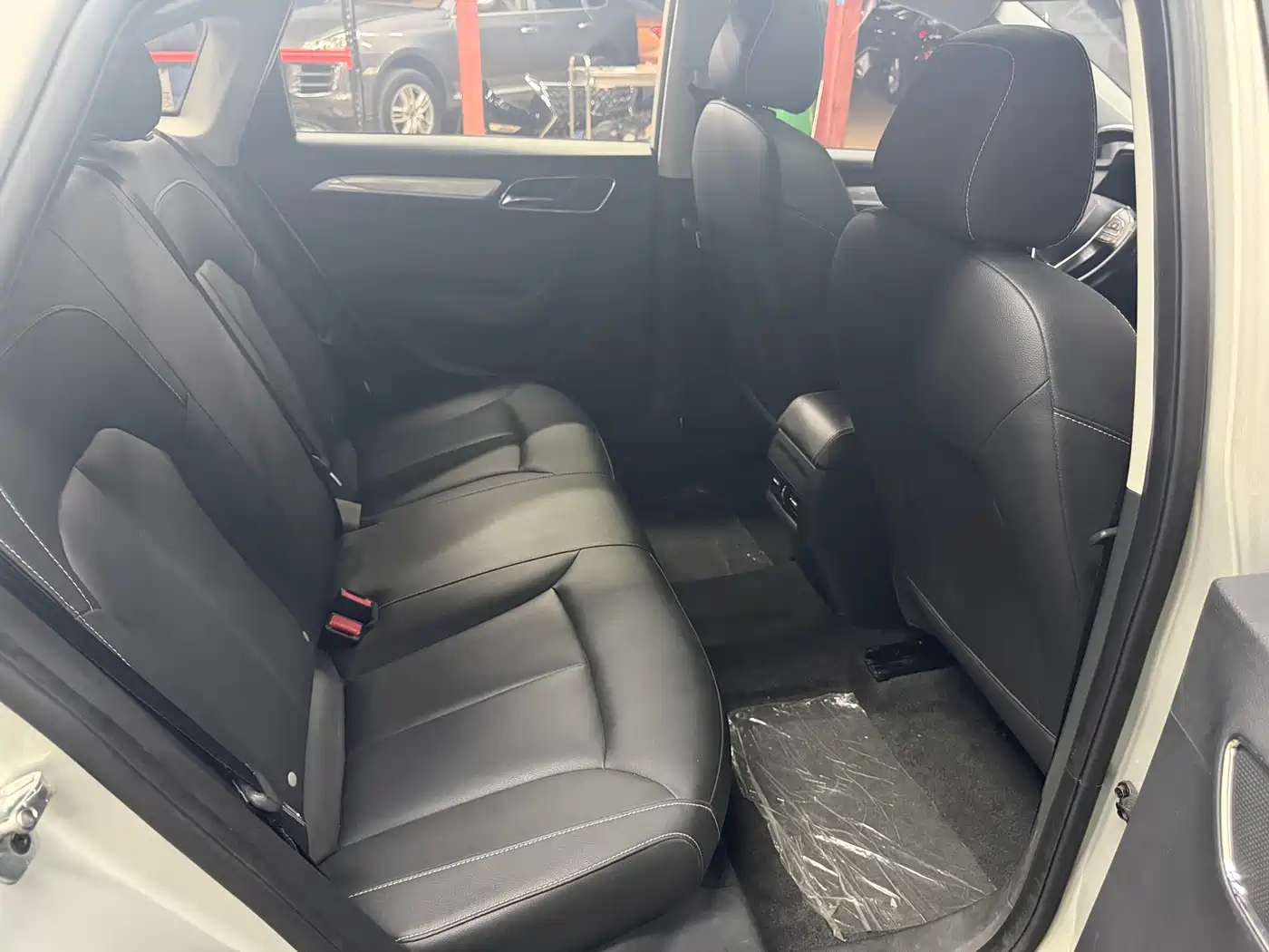 Roewe i6 New Energy 2018 2017 45T Hybrid Connected Smart Enjoyment Edition
