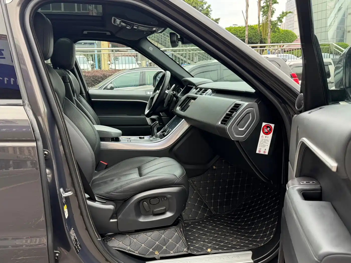 Land Rover Range Rover Sport 2015 3.0 SDV6 HSE фото 7