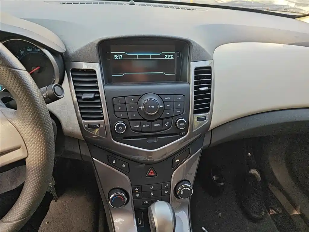 Chevrolet Cruze 2015 1.5L Classic SE AT фото 6