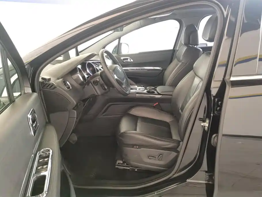Peugeot 3008 2013 2.0L Automatic Trend Edition фото 9