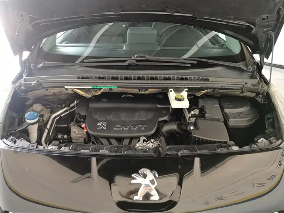 Peugeot 3008 2013 2.0L Automatic Trend Edition фото 10