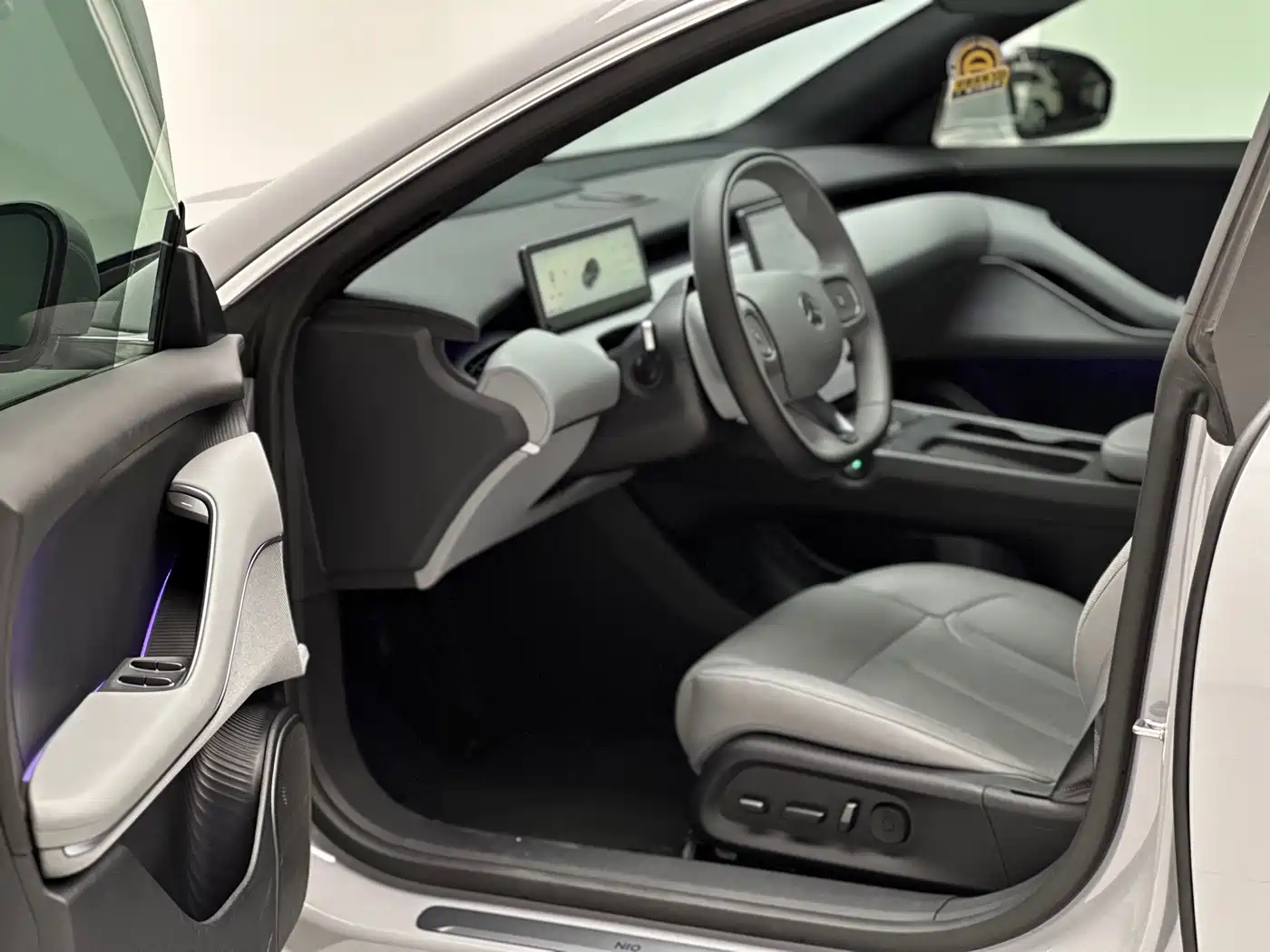 NIO NIO ET5T