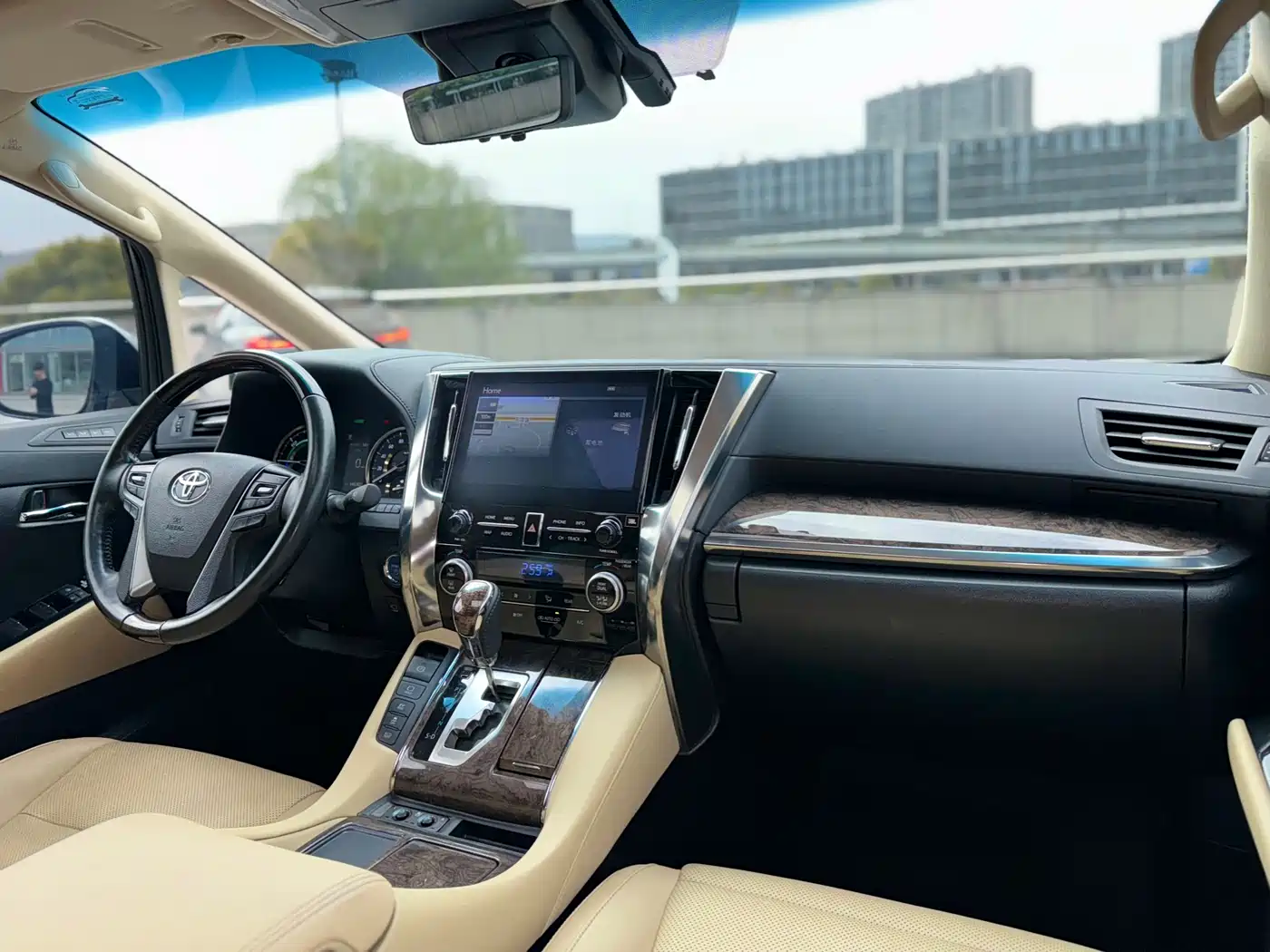 Toyota Vellfire 2021 Crown Hybrid 2.5L HV Supreme Edition фото 16