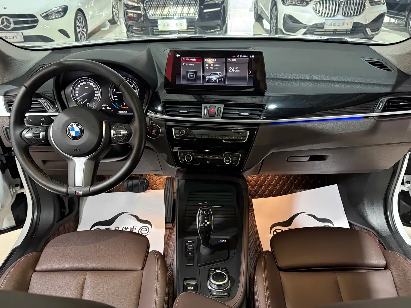 BMW X1 2022 sDrive25Li Leading фото 15