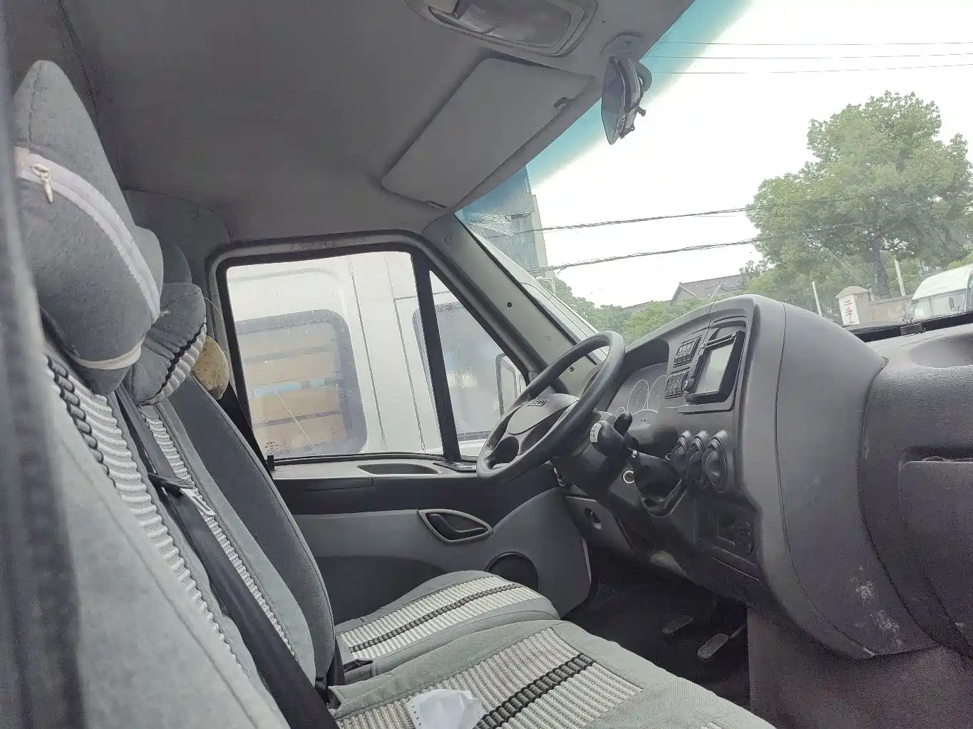 Iveco Bodhi 2015 2012 2.5T-A32 Base Model