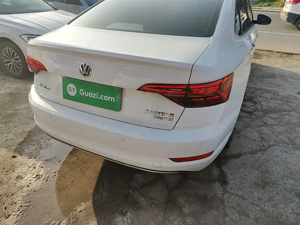 Volkswagen Sagitar 2021 280TSI DSG Surpassing Edition фото 8