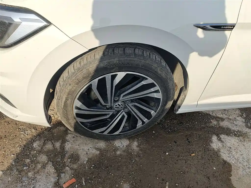 Volkswagen Sagitar 2021 280TSI DSG Surpassing Edition фото 23