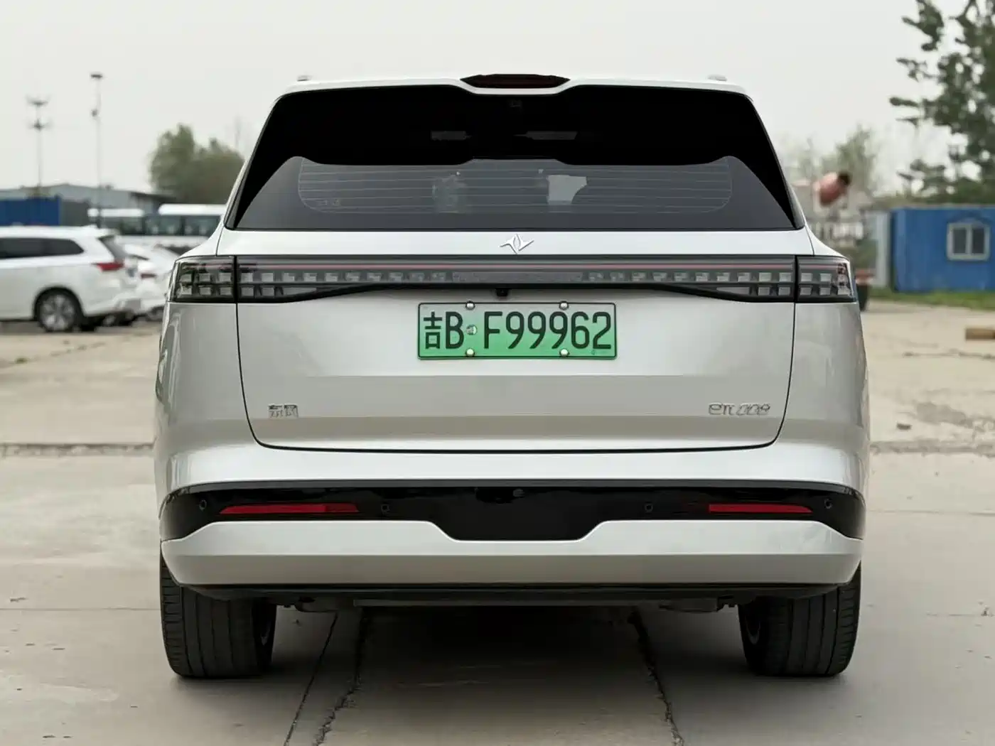 Dongfeng Yipai eπ008 2025 2025 210Max Extended Range 5-Seater