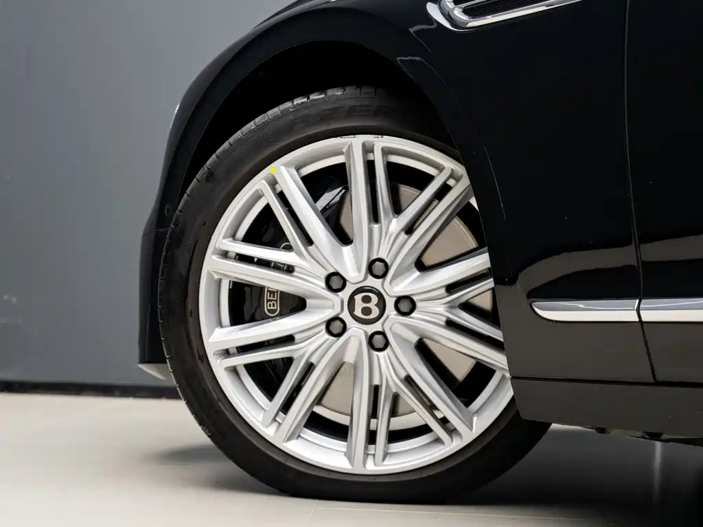 Bentley Flying Spur 2024 2024 4.0T V8 Standard Edition