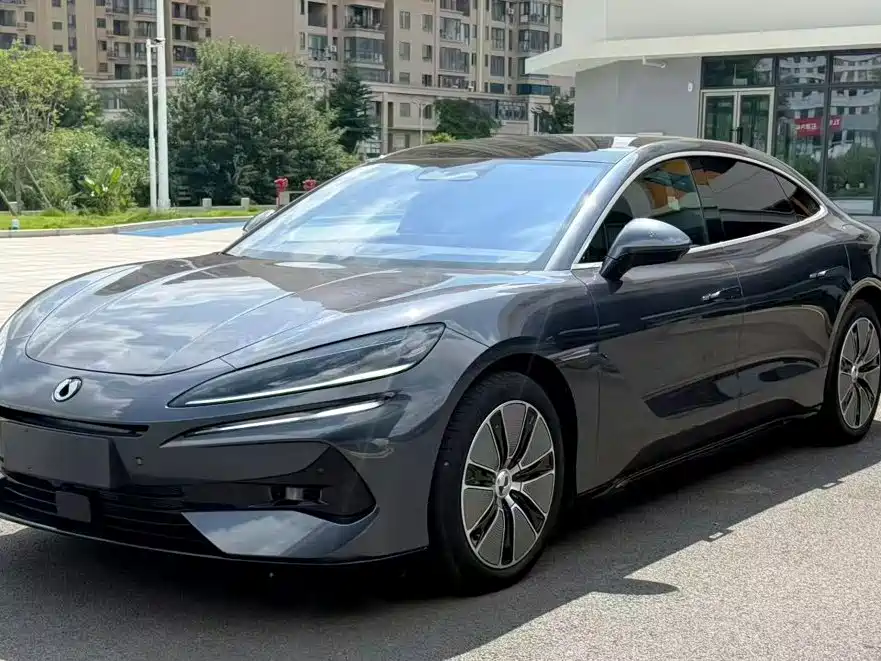 Denza Z9 2024 2024 Model 1100km AWD Max Edition
