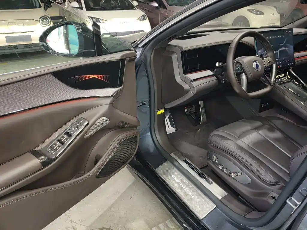 Denza Z9 2024 2024 Model 1100km AWD Max Edition