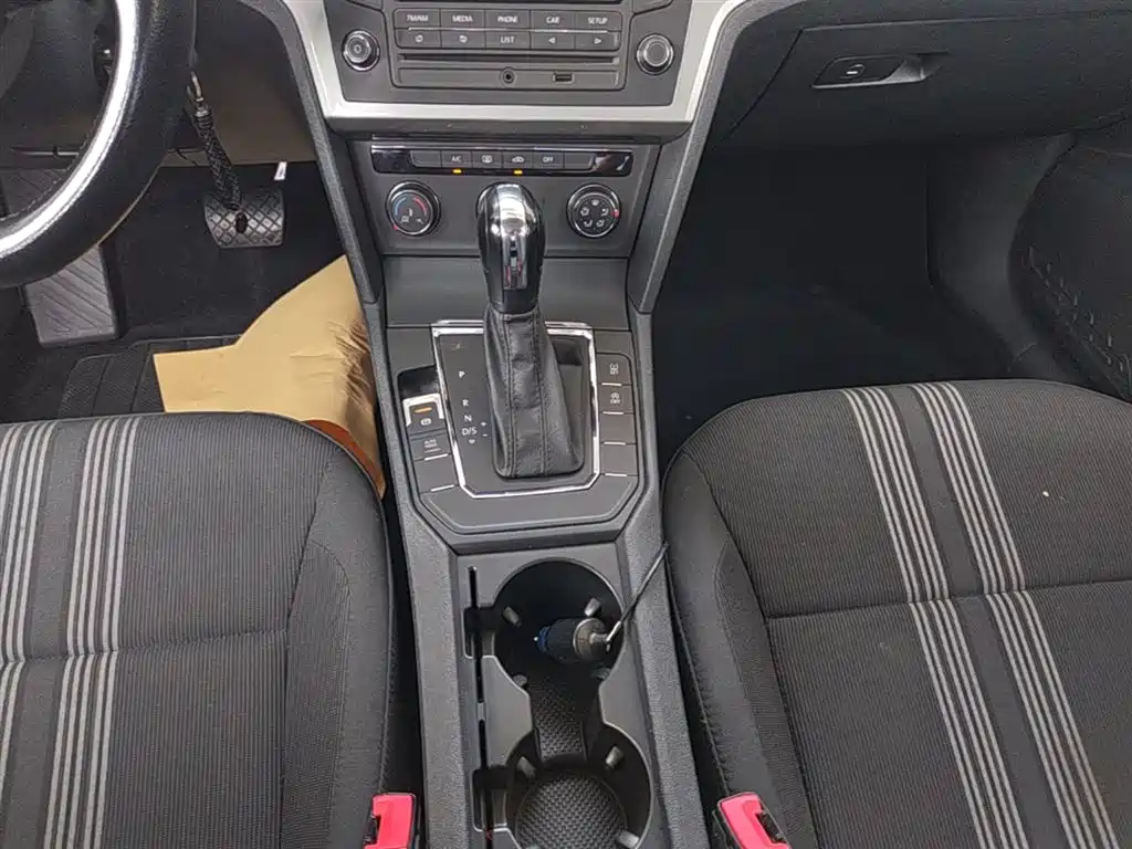 Volkswagen Lamando 2017 230TSI DSG Trend Edition фото 14