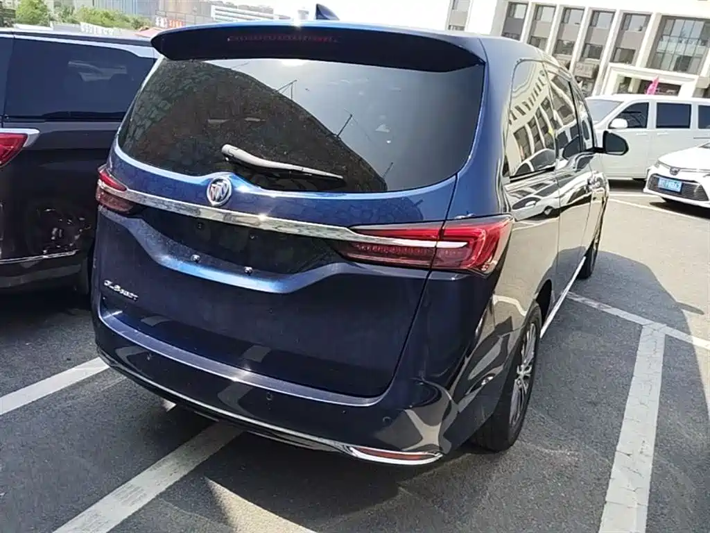 BUICK GL8