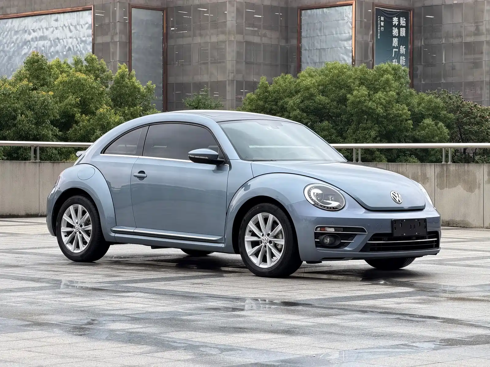 صورة 3 - Volkswagen Beetle