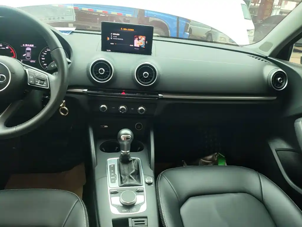 Фото 13 - Audi A3