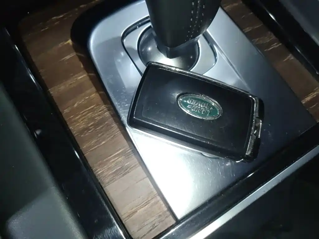 LAND ROVER DISCOVER SPORTS