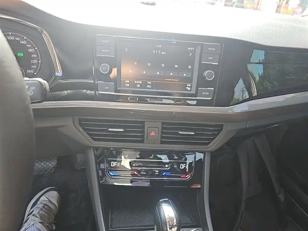 Volkswagen Bora 2020 1.5L Automatic Elite фото 13
