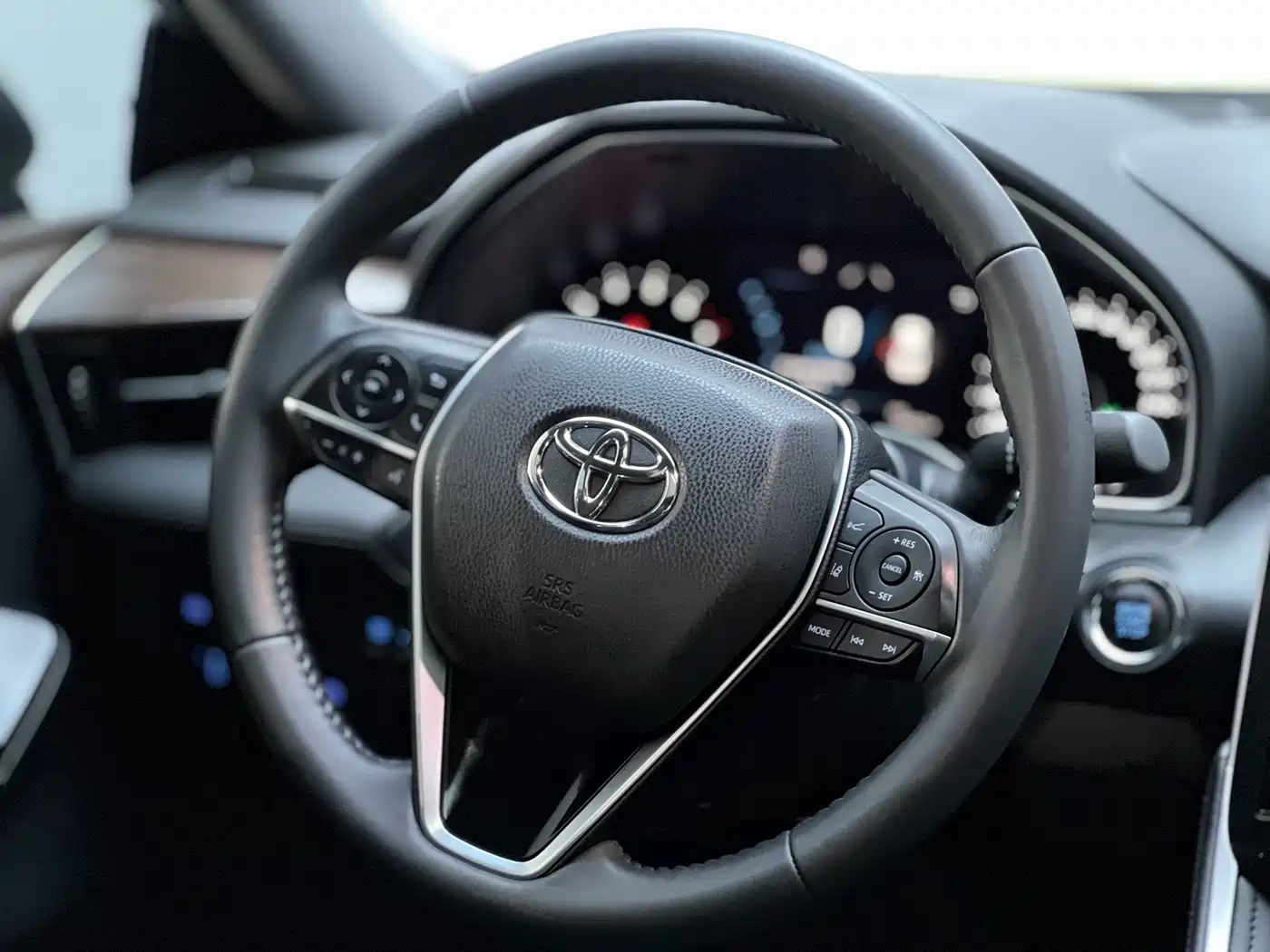 Toyota Avalon 2024 2023 2.0L Premium Selection