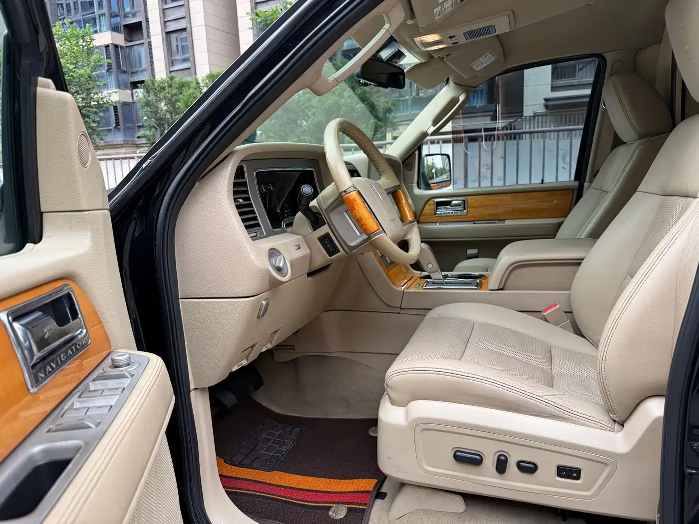 Lincoln Navigator 2010 2010 5.4L AWD