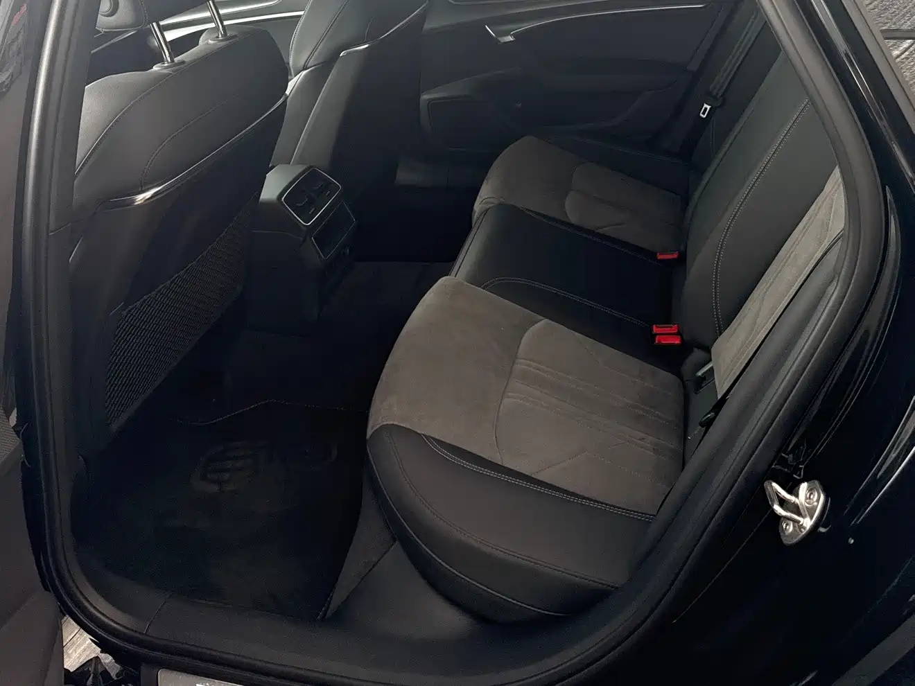 Audi A6L 2025 Model Year Facelift 45 TFSI Premium Sport фото 11