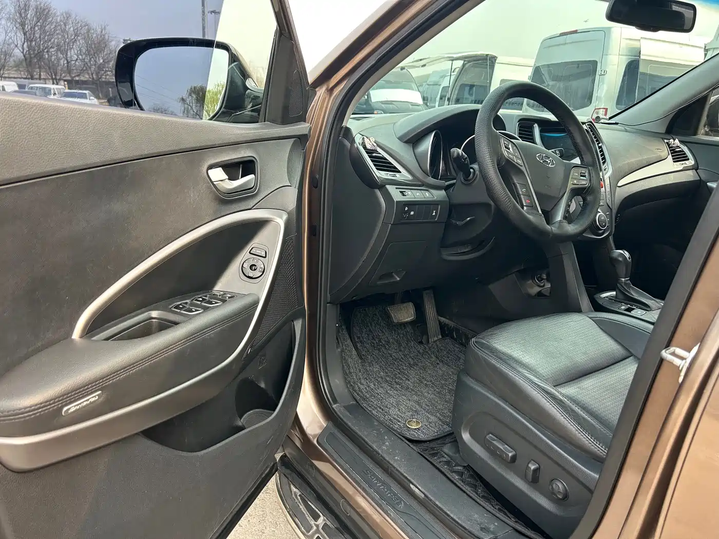 Hyundai Santa Fe 2013 Facelift 2.4L Automatic 4WD Smart фото 9