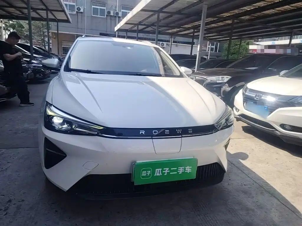 ROEWE EI5