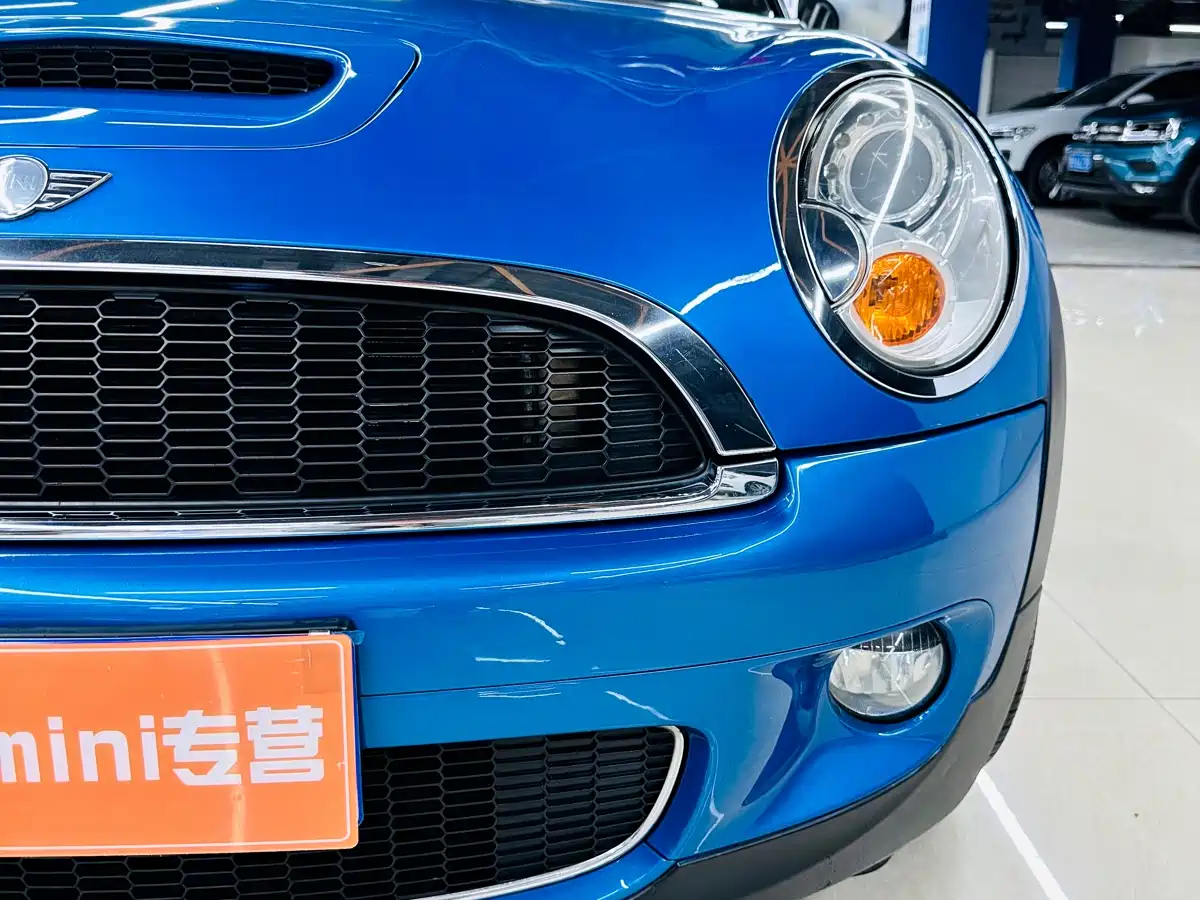 Фото 9 - MINI CLUBMAN