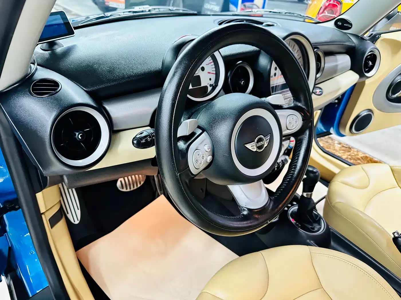 Фото 20 - MINI CLUBMAN