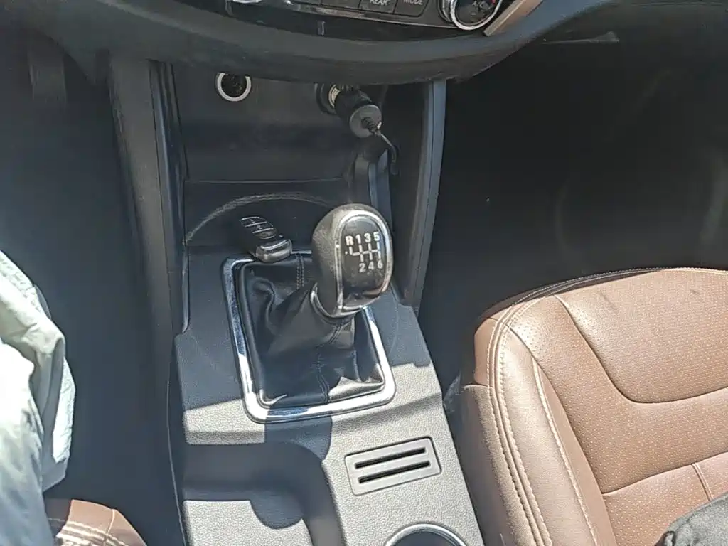 Bisu Auto Bisu T5 2017 2017 1.5T Manual Luxury