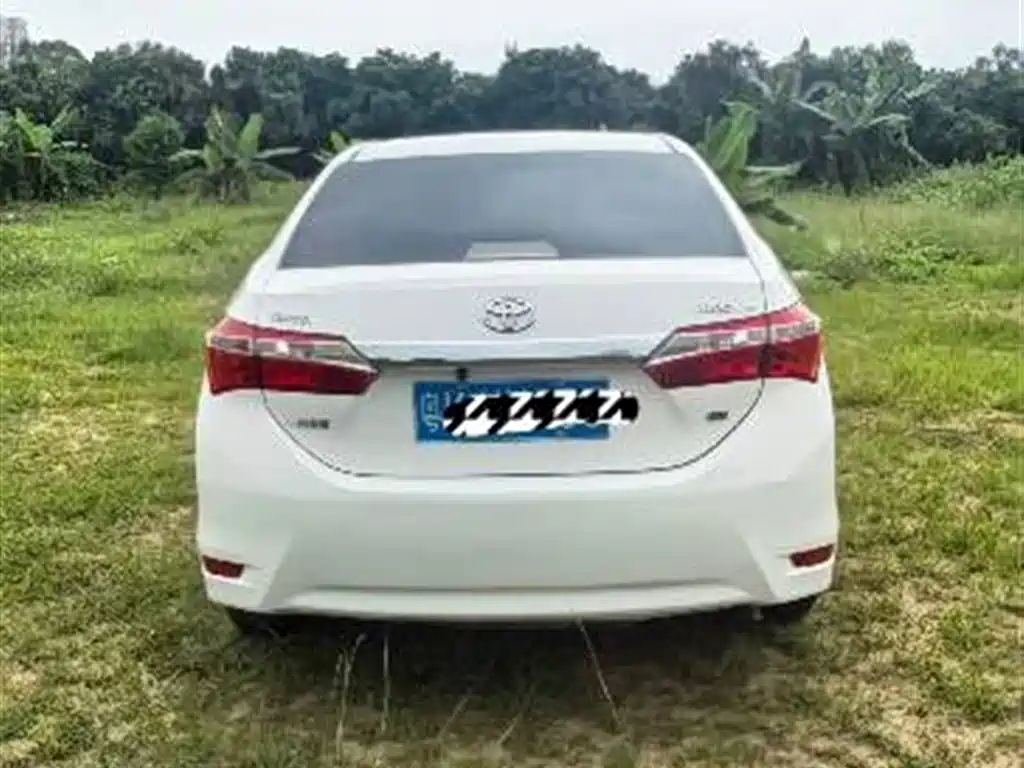 Toyota Corolla 2014 1.6L CVT GL фото 6