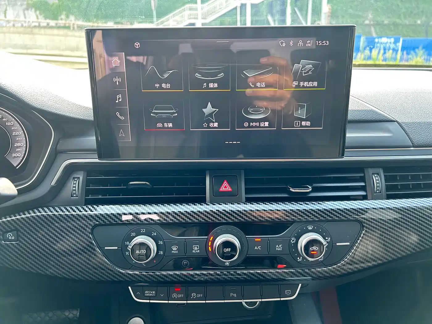 Audi A4L 2020 40 TFSI Fashion Dynamic Edition фото 15