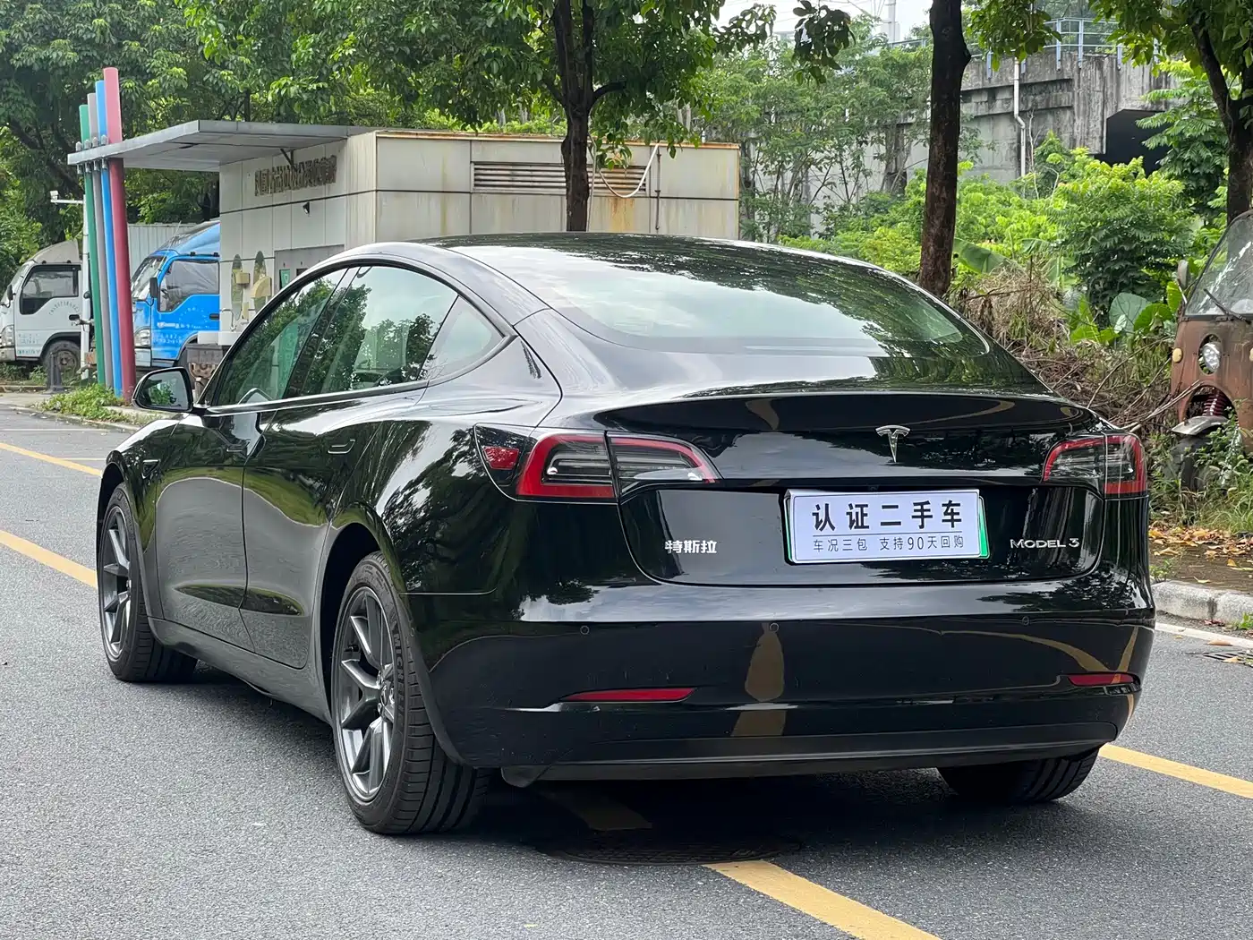 Фото 7 - Tesla Model 3