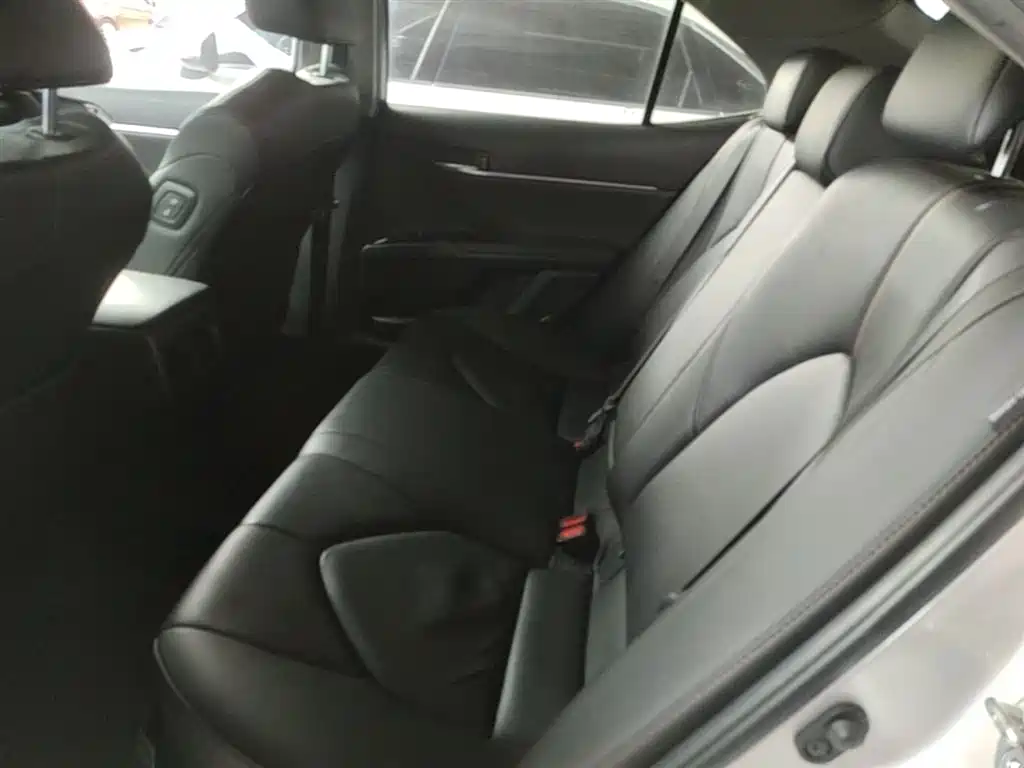 Toyota Camry 2019 2.5G Luxury Edition China VI фото 17