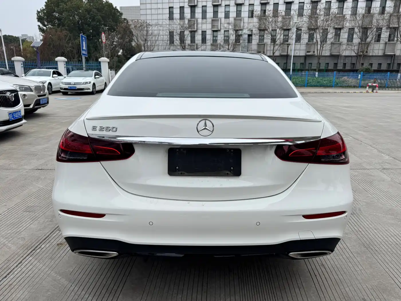  E CLASS