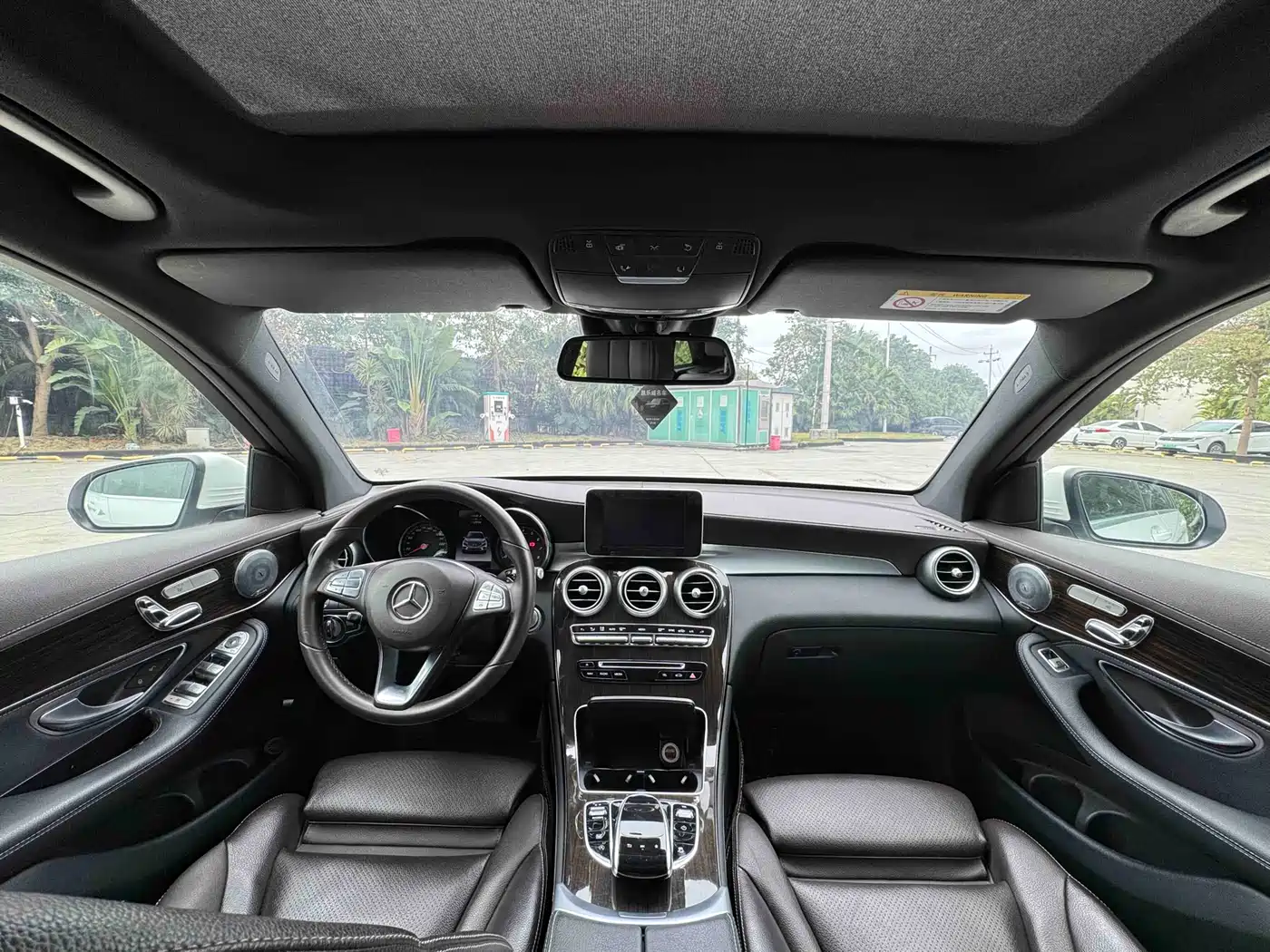 Mercedes-Benz GLC 2018 GLC 260 4MATIC Luxury фото 16