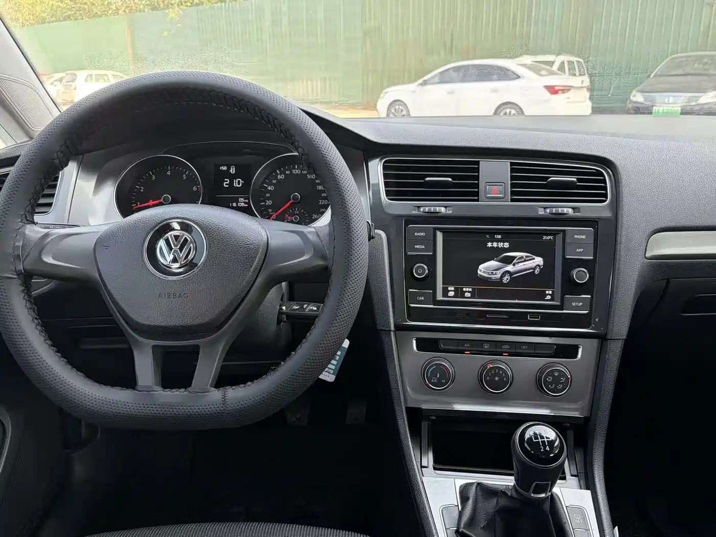 Volkswagen Golf 2016 1.6L Manual Fashion фото 10